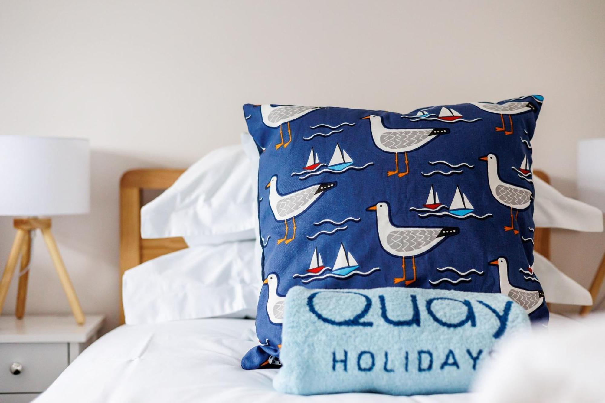 Charlotte Cottage Poole Bagian luar foto
