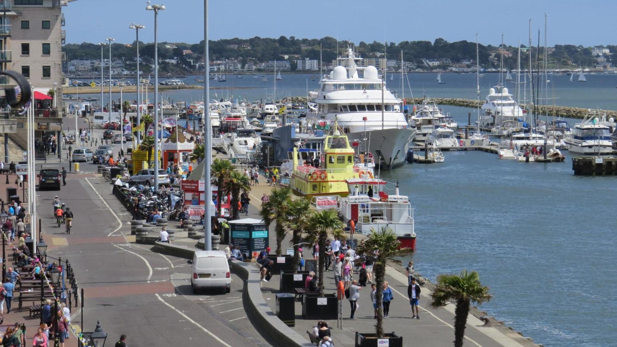 Charlotte Cottage Poole Bagian luar foto